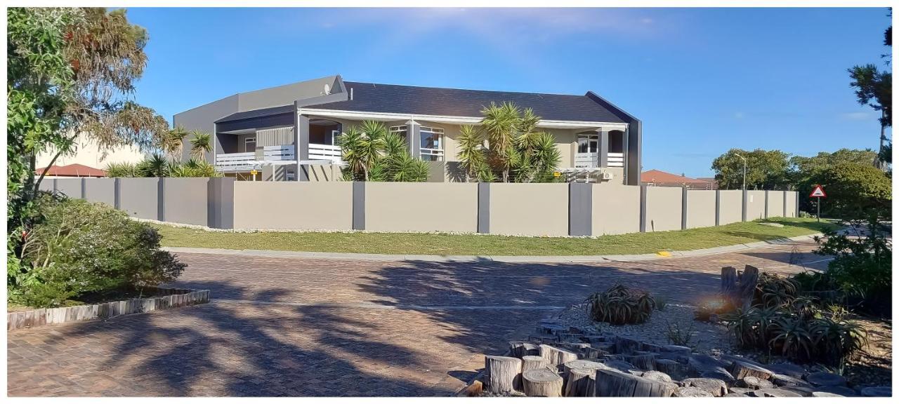 Beachwood Inn Melkbosstrand Cidade Do Cabo Exterior foto